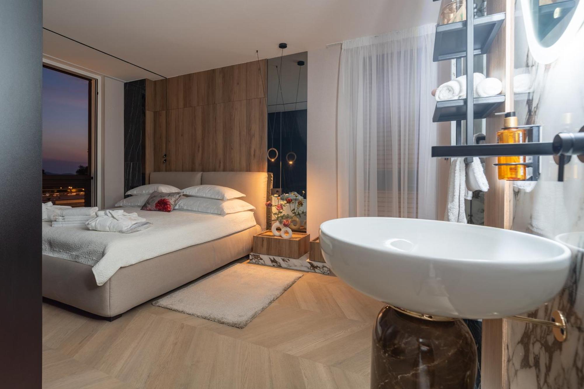 Luxury Rooms - For Gift Zadar Bagian luar foto
